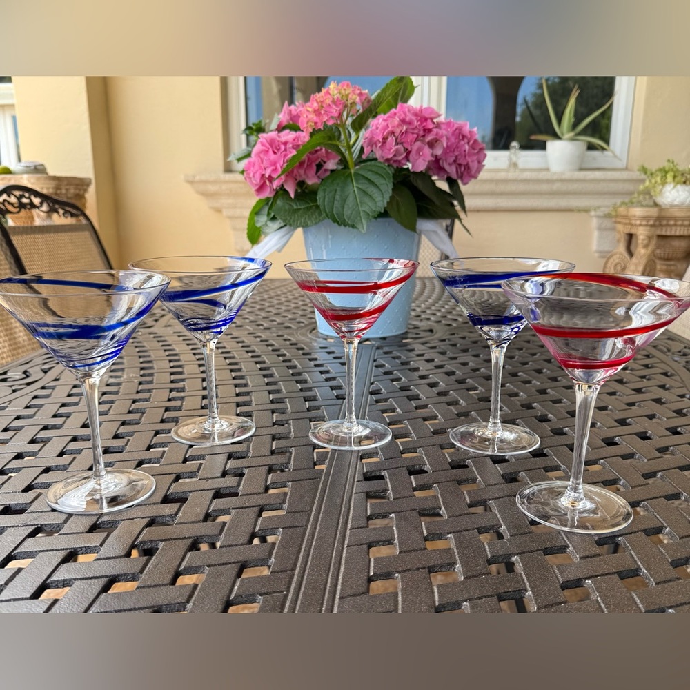 Pier 1 Imports set of 5 (blue-3  Red-2) Martini Swirl Glasses 6.5h 8oz Excellent